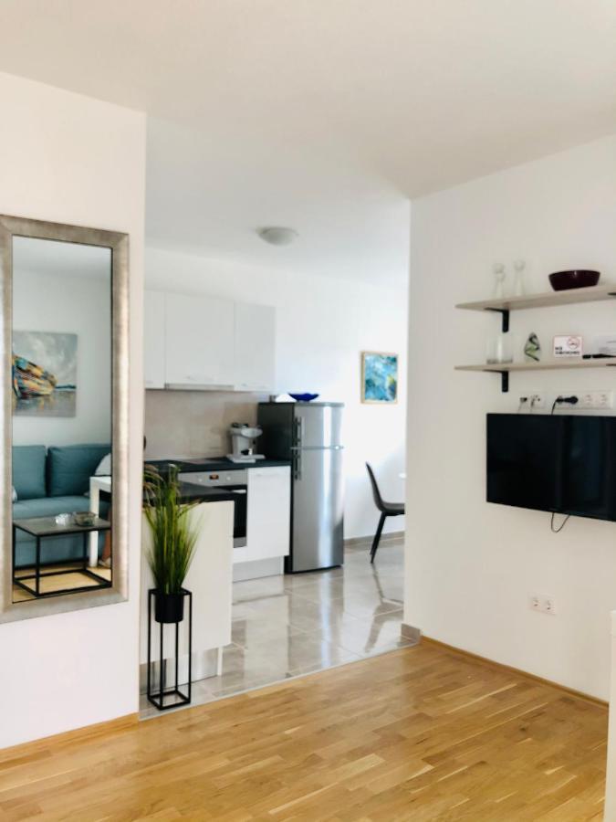 Villa Dani Sea & Pool Apartments Trogir Exterior photo