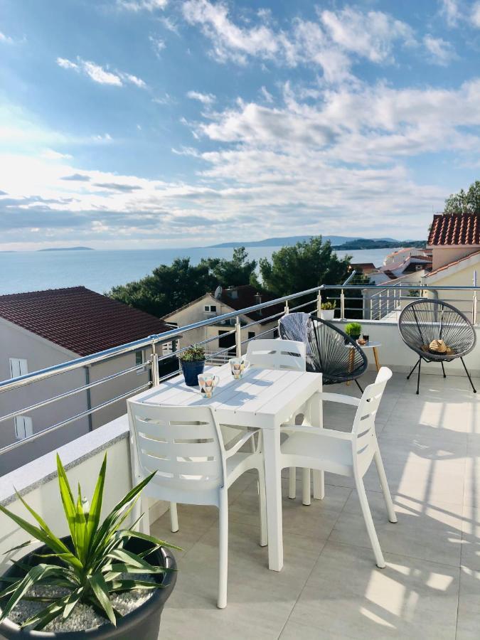 Villa Dani Sea & Pool Apartments Trogir Exterior photo